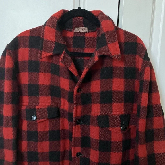 Vintage T. Eaton Wool Red Black Buffalo Plaid Lumberjack Shirt Jacket Shacket - Picture 2 of 6